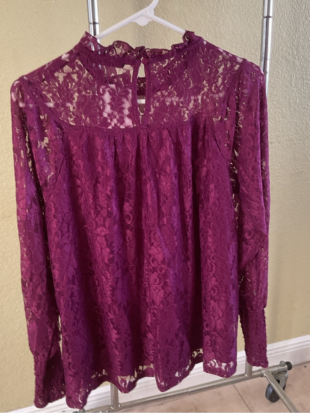 Cable & Gauge Women's Lace Long-Sleeve Blouse in Plum - Picture 2 of 4
